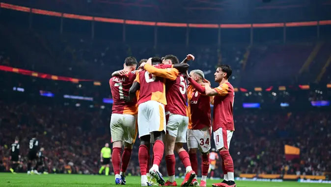 Galatasaray’dan Tarihi Galibiyet