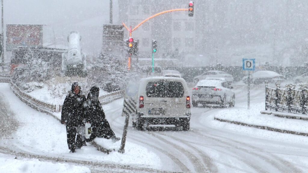 Meteoroloji’den Yoğun Kar Uyarısı