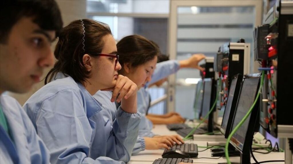 Türkiye’nin En İyi Meslek Liseleri ve Taban Puanları Belli Oldu