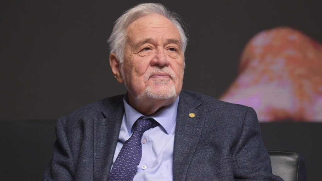 İlber Ortaylı Hayatını Kaybetti