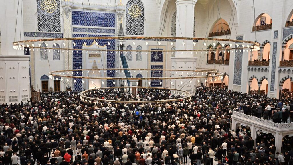 2026 İl İl Ramazan Bayramı Namazı Saatleri