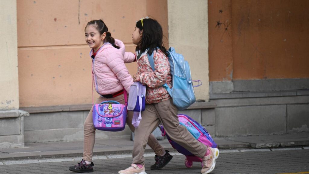 Okullarda İkinci Ara Tatil Sonrası İlk Ders Zili Yarın Çalacak